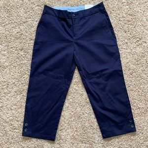 Croft&Barrow navy size 4 capris